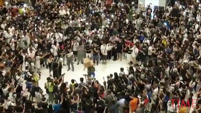 Listen To The Song That Hong Kong's Youthful Protesters Are Calling Their 'National Anthem' | TIME смотреть онлайн