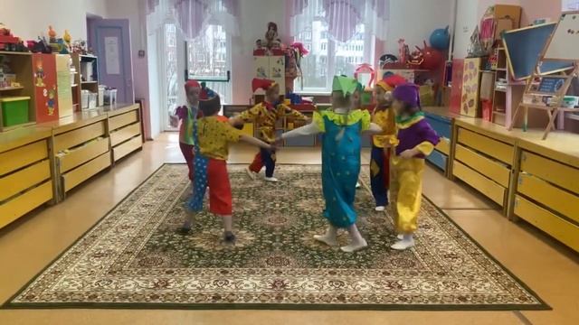 танец "Скоморохи" смотреть онлайн