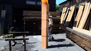 Традиционная японская технология обработки дерева открытым огнем Yakisugi (Shou Sugi Ban)