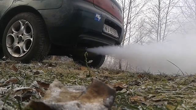 Mazda 323f BA 1.5 po wym. uszczelniaczy nadal kopci смотреть онлайн