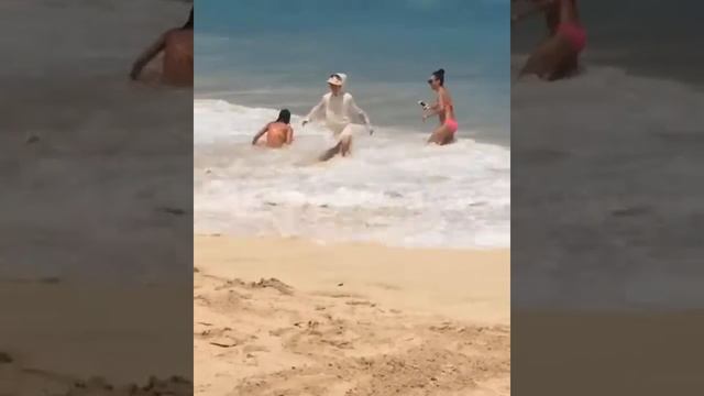 Как НЕ надо фоткаться на море! смотреть онлайн