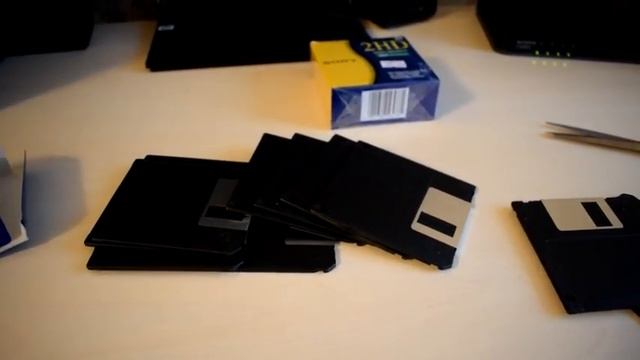 Обзор и подключение Floppy дискеты SONY 2HD смотреть онлайн