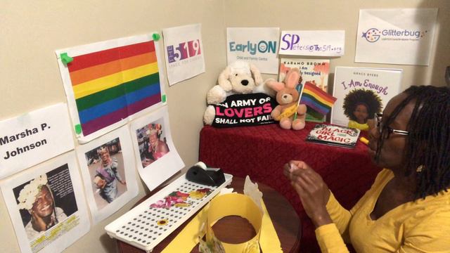 Storytime: Make Marsha P. Johnson's Crown смотреть онлайн