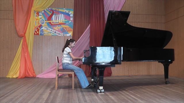 Екатерина Карпова. Эдвард Григ «Вальс». Преподаватель О. Г. Конышева смотреть онлайн