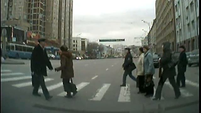 Остановился, но не там смотреть онлайн