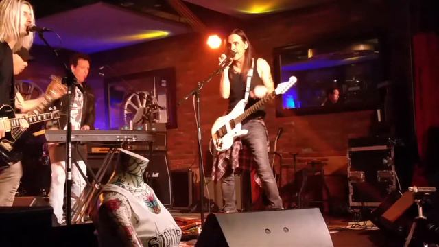 Nuno Bettencourt @ Lucky Strike Live 5/20/15 смотреть онлайн