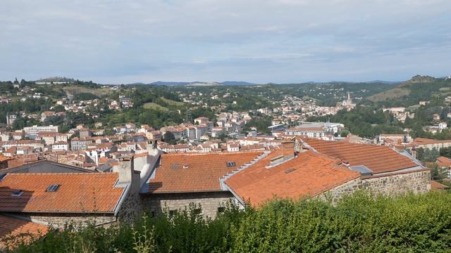 Le Puy-en-Velay, France in 4K (UHD) смотреть онлайн