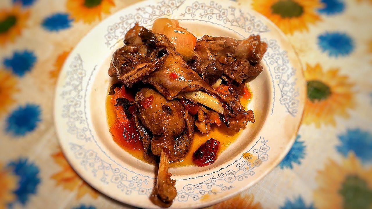 Тушеная утка с овощами