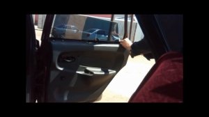 Смазываем замок двери Ваз 2115