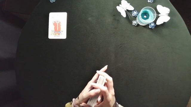 Гадание на Таро: Мужчина в моей голове...Что у нас будет дальше? смотреть онлайн