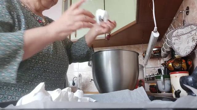 Пеку БЕЗЕ!Всегда получается! смотреть онлайн