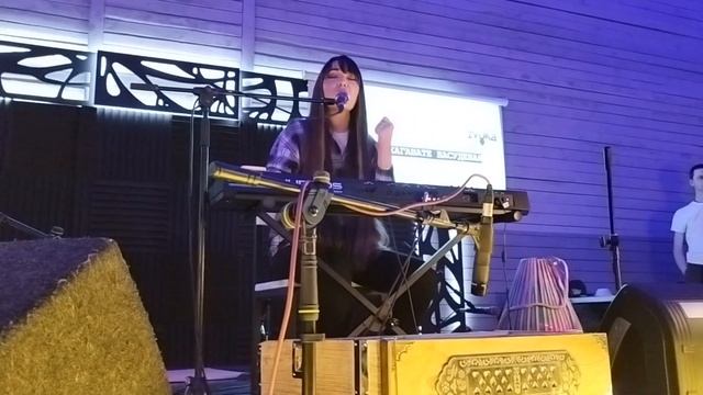 "Ом Намо Бхагавате Васудевая" - Kamala, YogaZvuka Центр на Нагорной смотреть онлайн