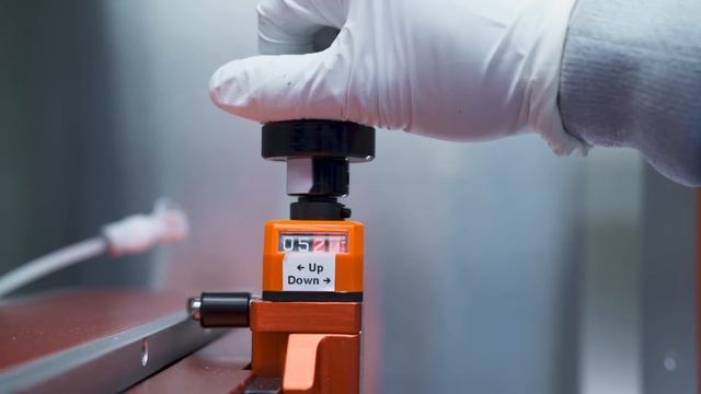 Paper-thin solar cell can turn any surface into a power source смотреть онлайн