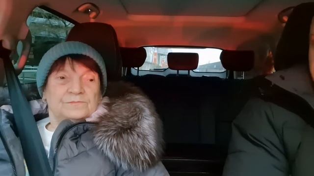 С Мамой в больнице смотреть онлайн