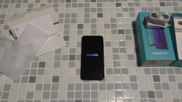 HONOR 10i распаковка смотреть онлайн