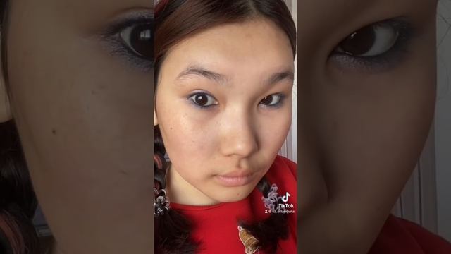 голубой макияж?? смотреть онлайн