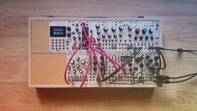 Innuendo // Eurorack Modular Ambient // Mutable Marbles, Plaits, Clouds, Qu-Bit Surface, Telharmoni смотреть онлайн