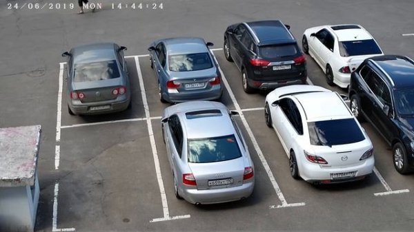 Пример съемки IPTRONIC IPT IPL1080BMA2,7 13,5P Обновленная День.mp4