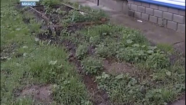Выпавший с третьего этажа ребенок отделался небольшими травмами смотреть онлайн