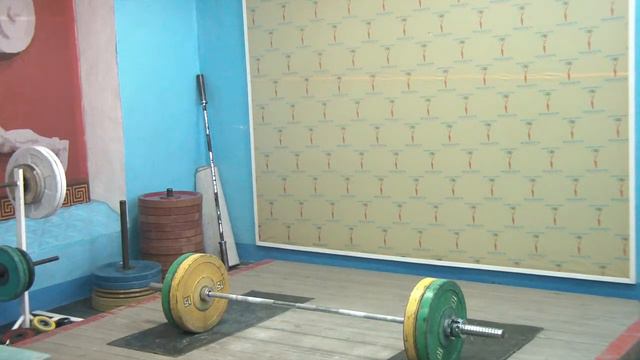 Хафизов Илья, 15 лет, св 42 3 Толчок 75 кг 3 подход смотреть онлайн