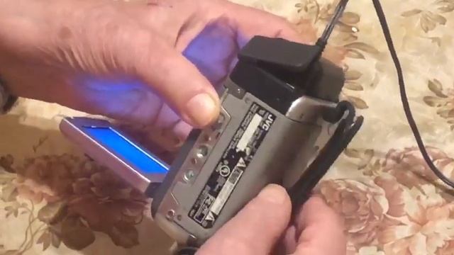 Error de carga Videocámara JVC GR D295U смотреть онлайн