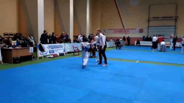 Гродненские соревнования бой номер 4 в синем жилете здесь проигрыш смотреть онлайн