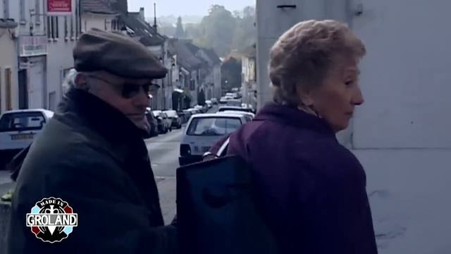 Le René va mettre une pétée à la Monique ! - Made in Groland смотреть онлайн