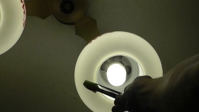 Огниво со светящейся ручкой смотреть онлайн