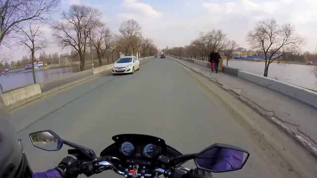 Yamaha ybr125 покатуха по теплой погоде. смотреть онлайн