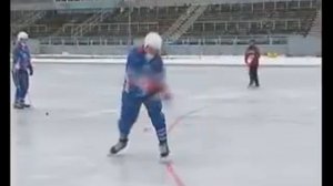 Уроки хоккея с мячом.mp4
