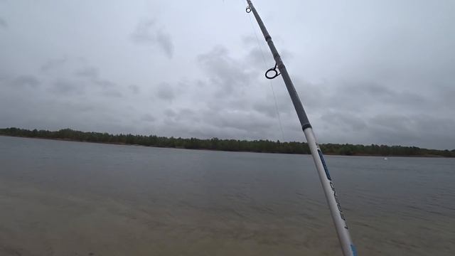 Фидерная Рыбалка в Ураган на Реке Распаковка Нового Эхолота Deeper Chirp + 2 НОВИНКА 2021