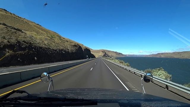 Дальнобой США Над обрывом по HWY 14 смотреть онлайн