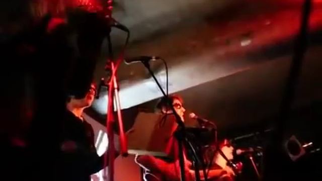 Маколей Калкин и его группа The Pizza Underground смотреть онлайн