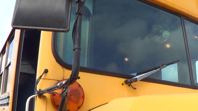 Northwest Bus Sales Used 1995 Ford B Series Carpenter 12 Row School Bus B43209