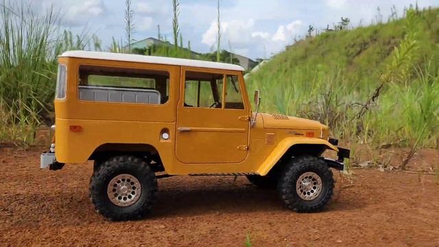 本物みたいなランクルFJ40のラジコンを走らせたらもはや本物だった動画 / FMS TOYOTA LAND CRUISER FJ40 1:10 RTR @fmsmodelRC