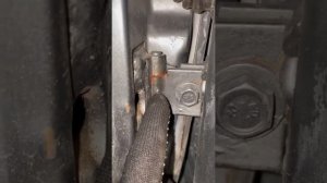 Провисании двери Лада Приора