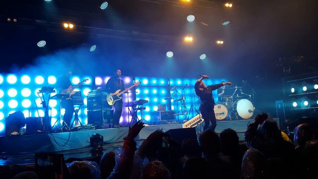 Vesala - Älä Tuu Droppaa Mun Tunnelmaa [Live] смотреть онлайн