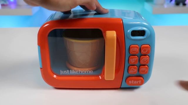 Feeding Mr. Play Doh Head Rainbow Gumballs from Dubble Bubble Candy Dispenser! смотреть онлайн