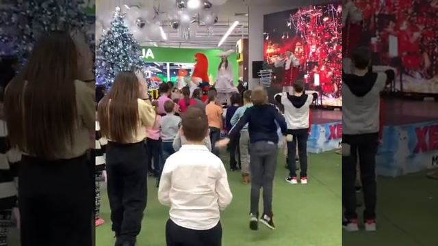 Новый Год в Стиле Феерии: Мысленное Путешествие в Прошлогодние Волшебные Моменты смотреть онлайн