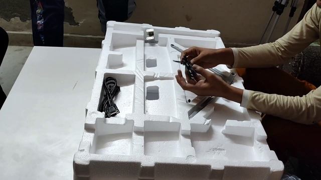 Unboxing ZEBRONICS LED monitor and review, Zebronics ZEB AC32 FHD Curved Ultra slim LED monito смотреть онлайн