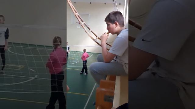 Как надо правильно играть в волейбол смотреть онлайн