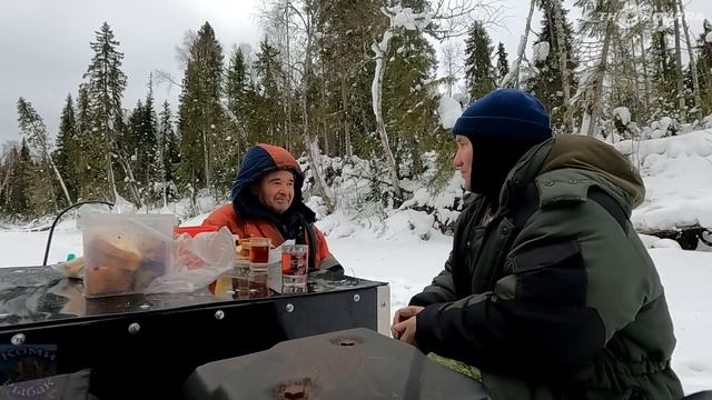 На лесную речку с Григоричем \ В поисках ХАРИУСА \ Часть 3 \ Рыбалка трудовая, но она прекрасна ! смотреть онлайн