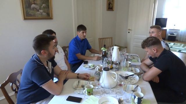 А ми НАРОД...! Співають в домі душпастиря Данії смотреть онлайн