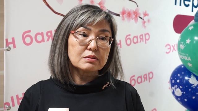 В Улан-Удэ из роддома выписали четверняшек смотреть онлайн