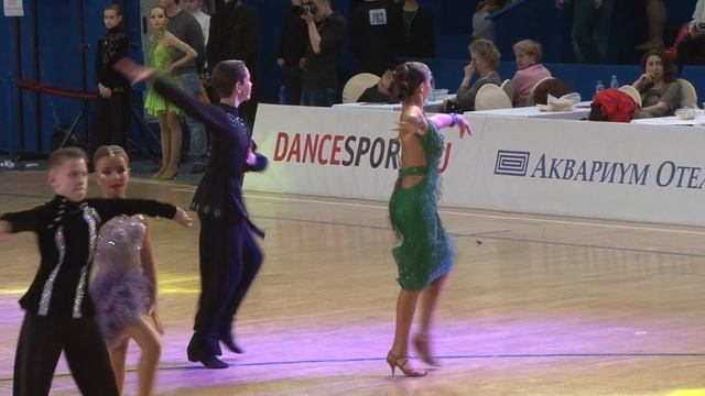 Чернышов Олег - Гирейко Вероника, cha-cha-cha смотреть онлайн