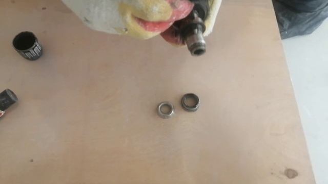 Ремонт шуруповерта Dewalt. Заклинивший патрон