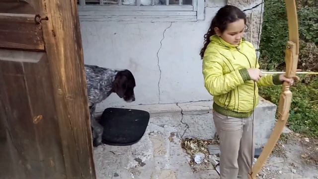 стреляем из лука на даче