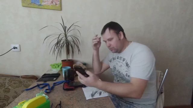 Живу как хочу/Пенсионерка 3 месяца Живет без света/Администрация не принемает меры/Всем плевать! смотреть онлайн