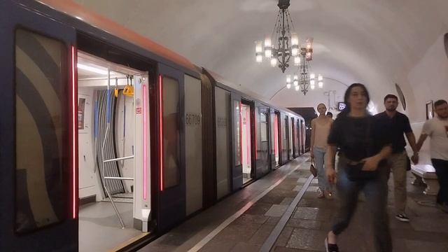 81-765/766/767 «Москва2019» на станции ВДНХ смотреть онлайн