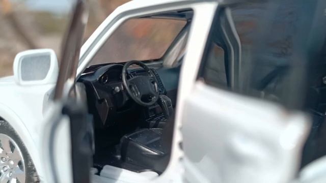 Unboxing of Most Popular Mitsubishi Pajero Pearl White 1:32 Diecast Model - Satisfying ASMR смотреть онлайн